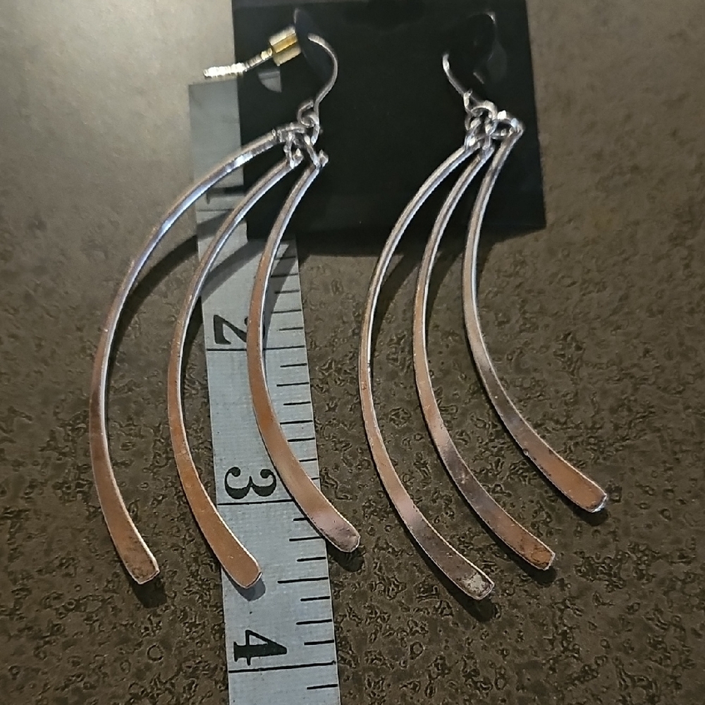 Vintage 1970s Feather Silver Dangle Earrings